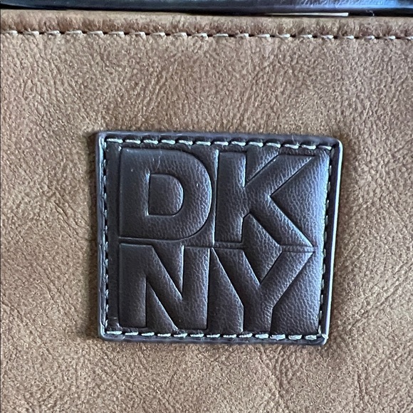 Donna Karan NYC | Medium Hadlee Tote w/ Faux Fur - Picture 9 of 12
